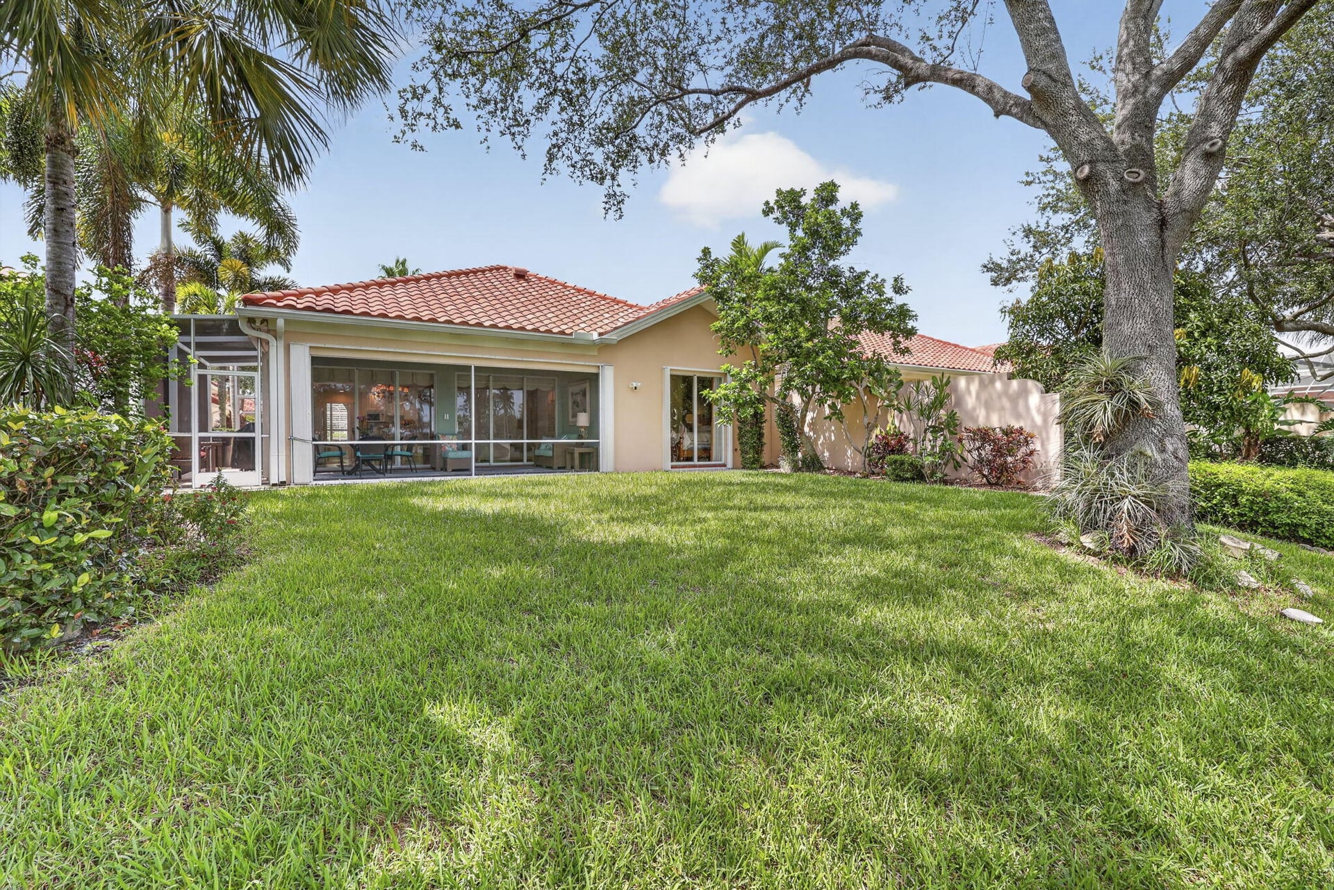 Residence photo 69