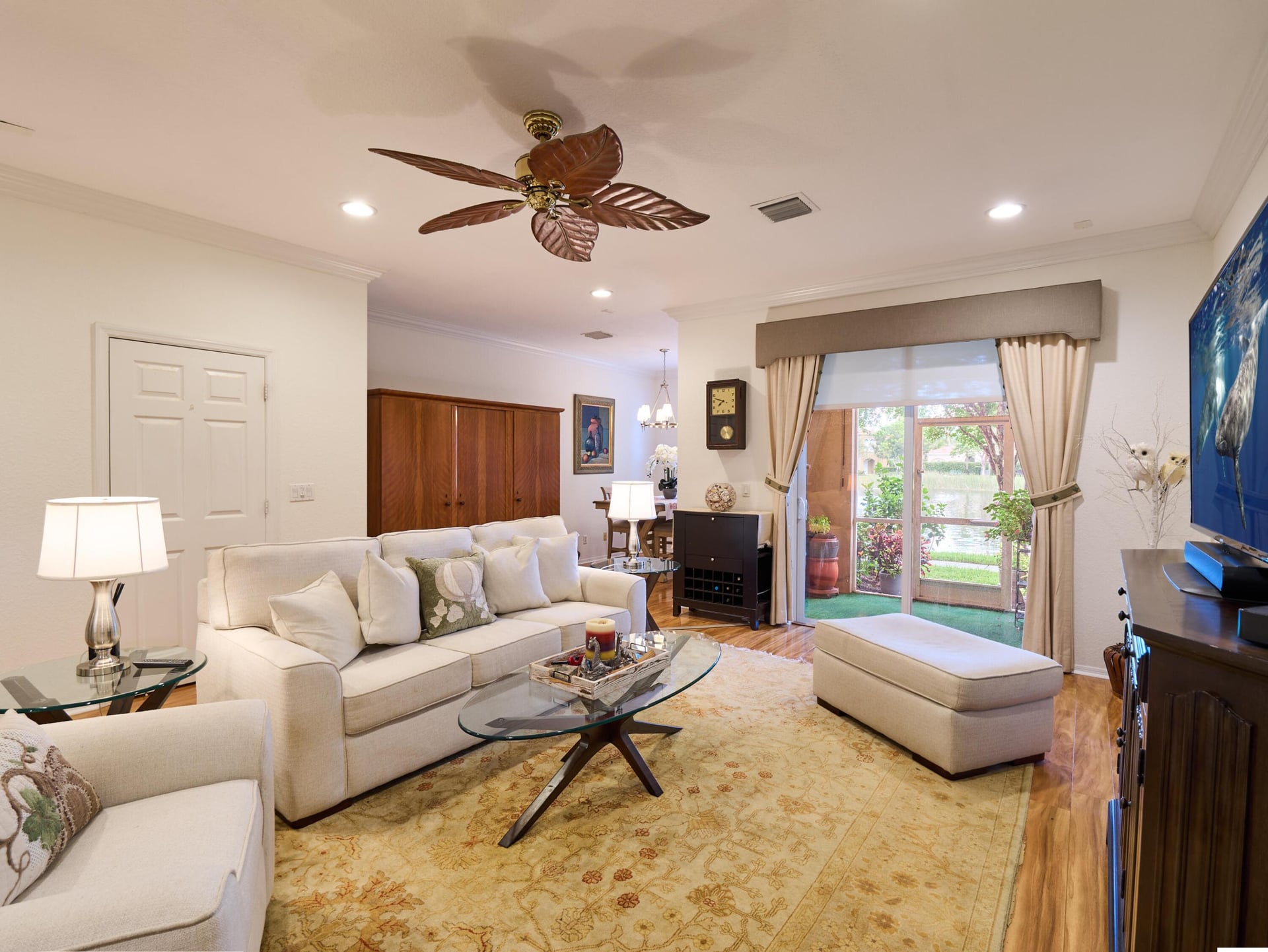 Unit 106 photo 5
