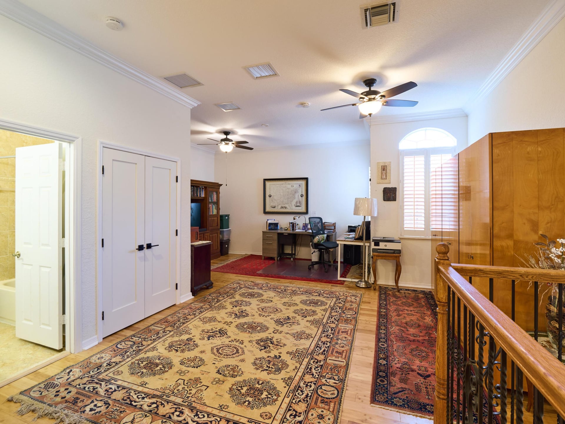 Unit 106 photo 14