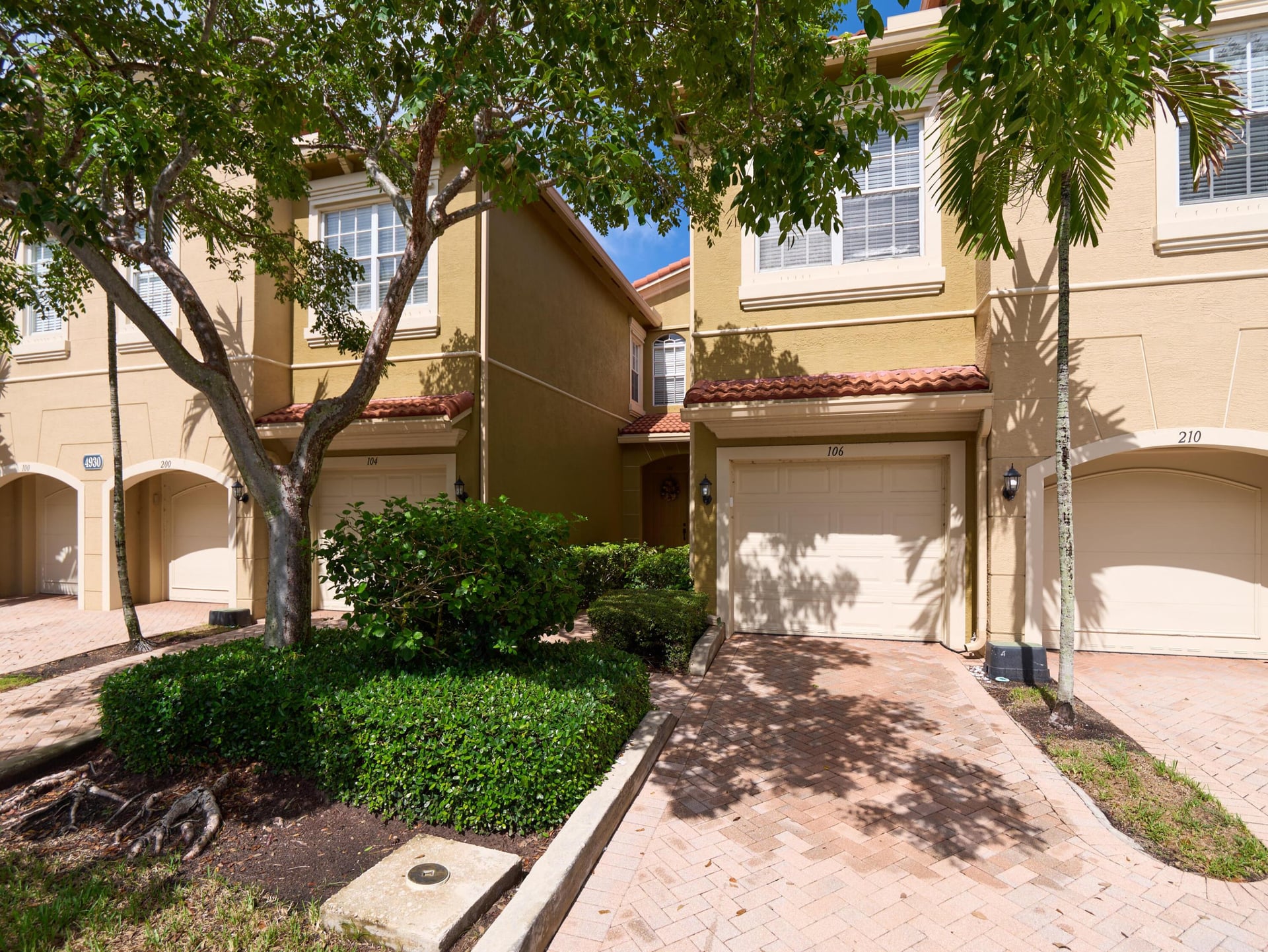 Unit 106 photo 27