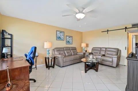 Residence photo 22