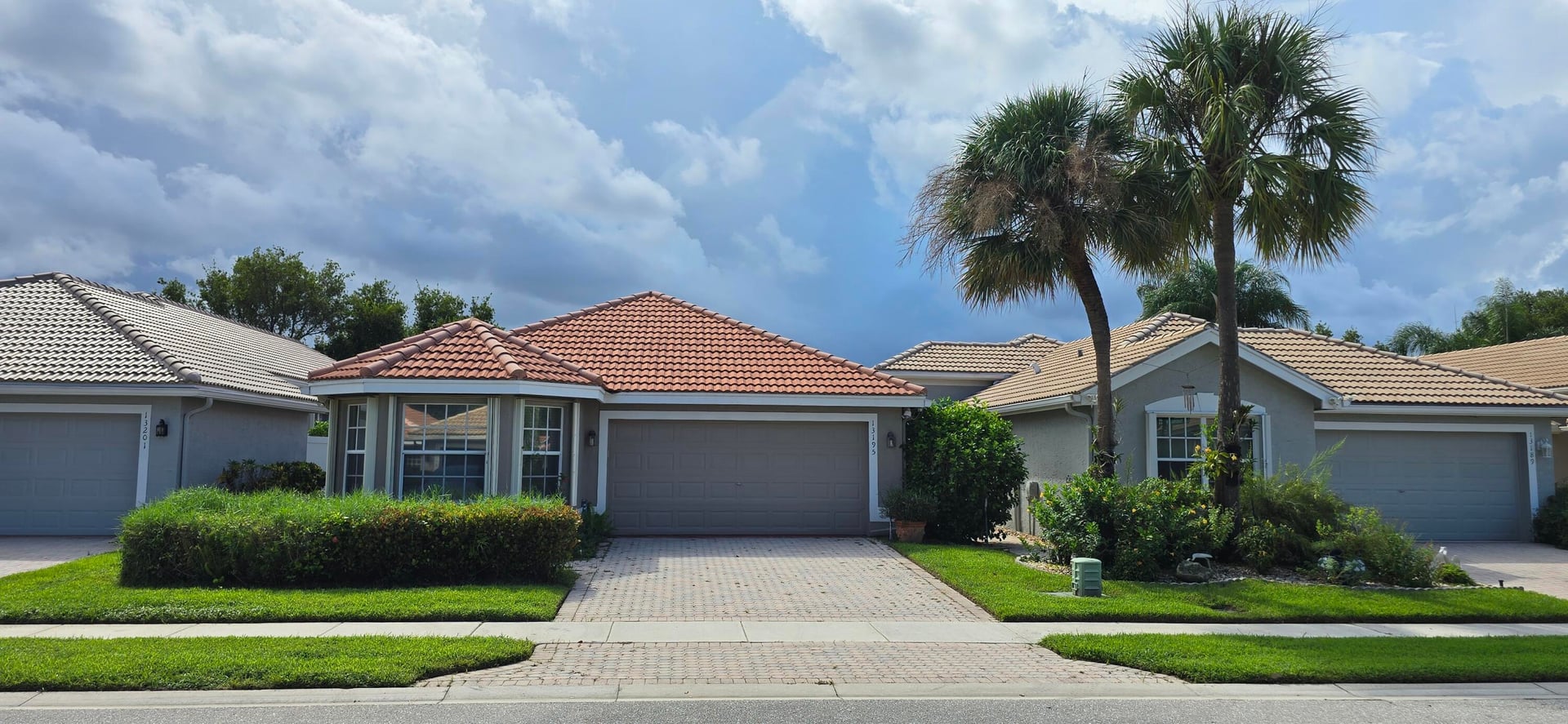 Residence photo 2