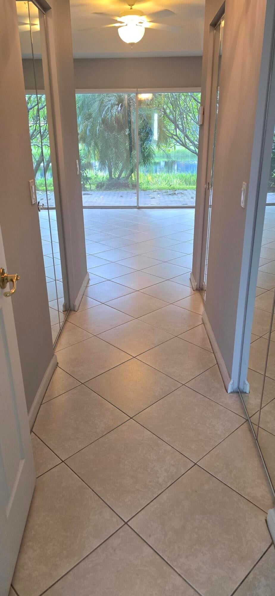 Residence photo 19