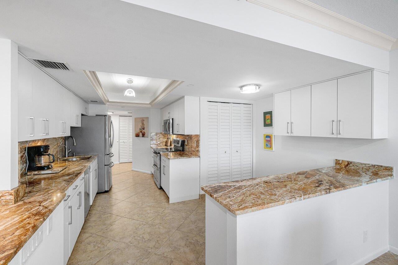Sea Ranch Club of Boca Unit 306 photo 6