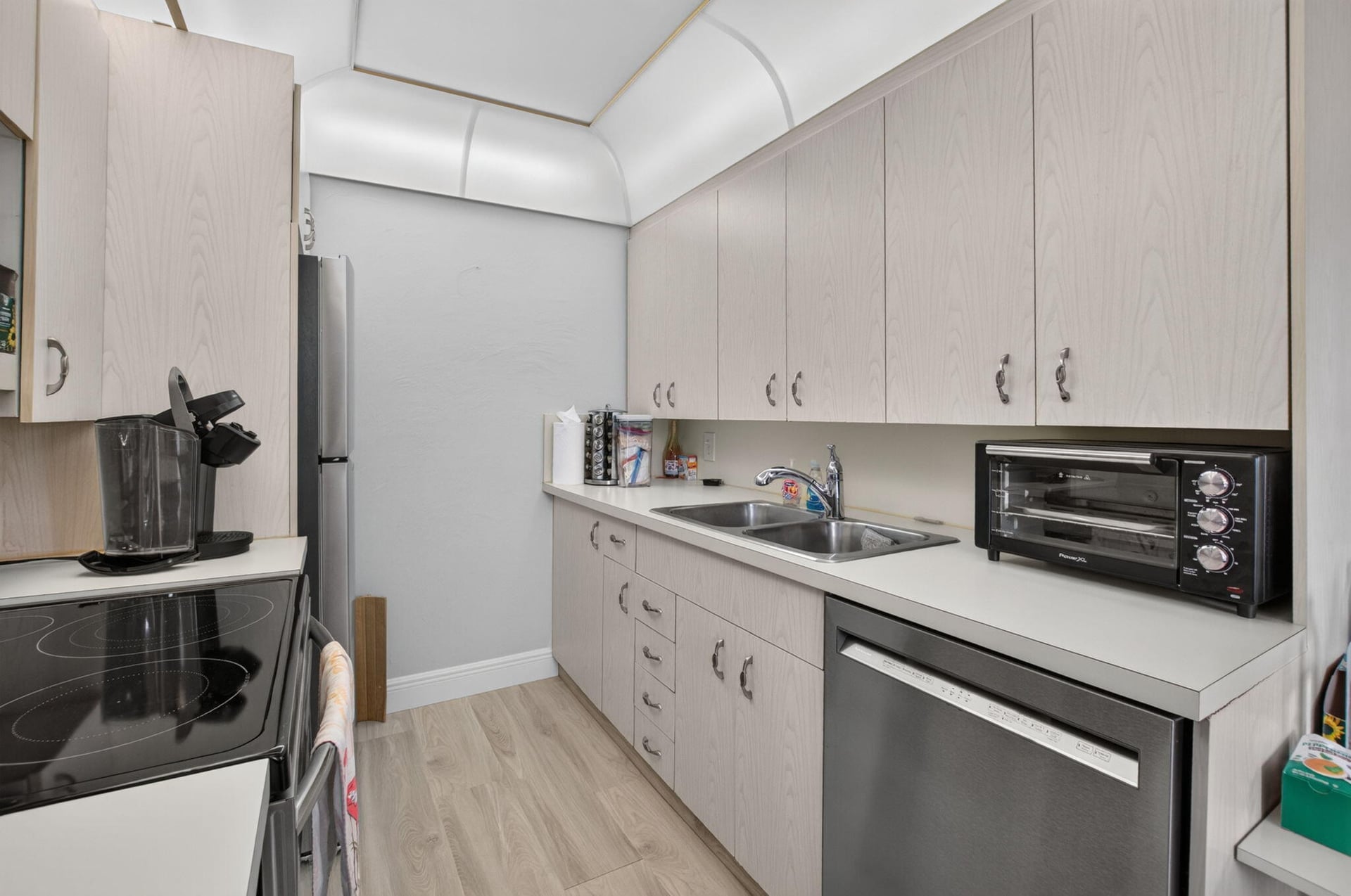  Unit 2008 photo 11