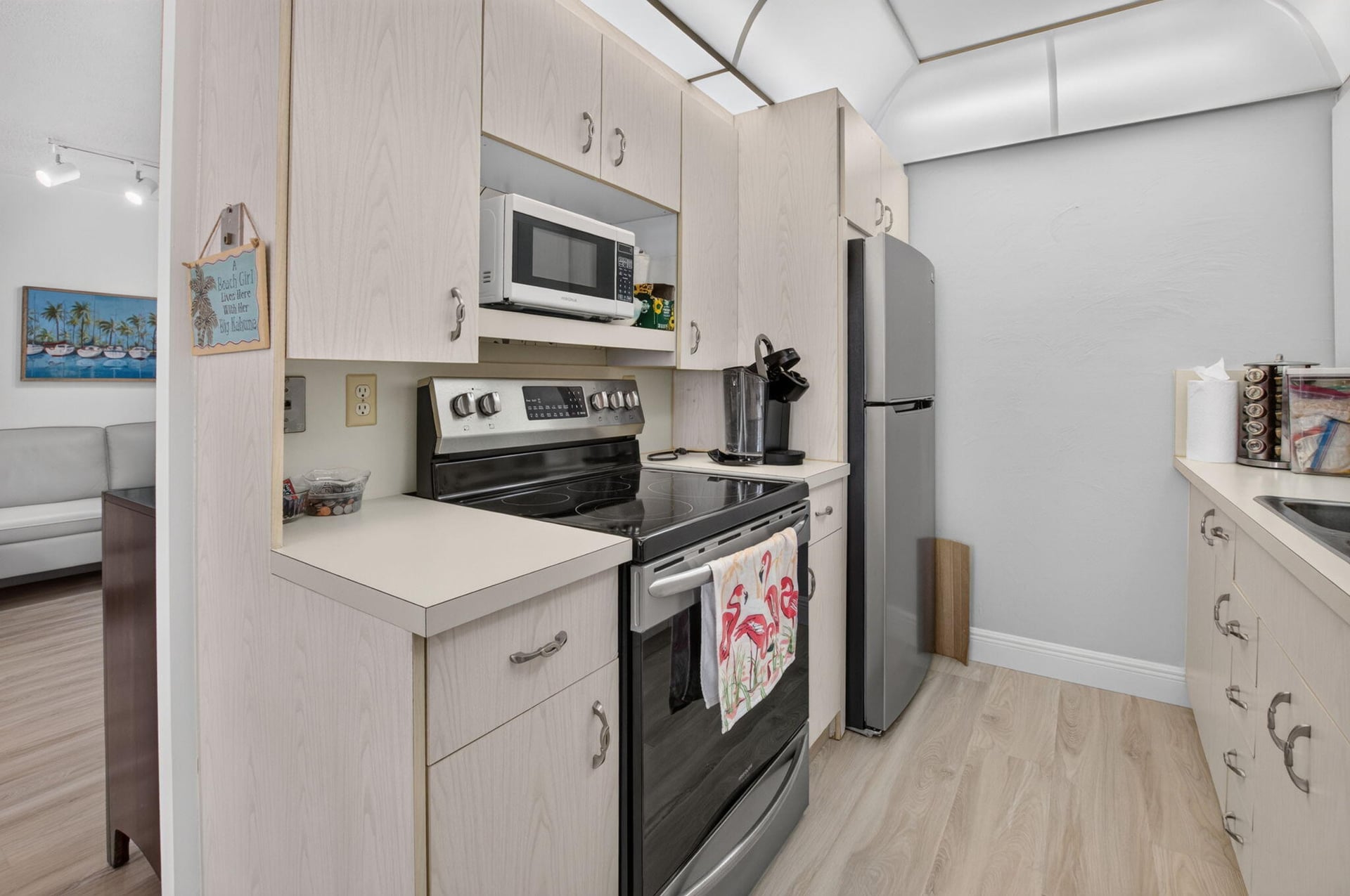  Unit 2008 photo 12