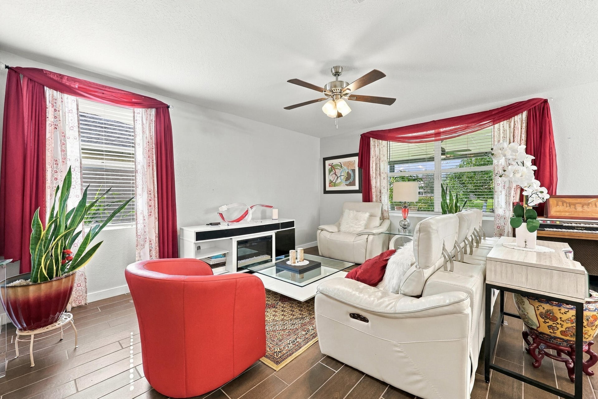 Residence photo 8