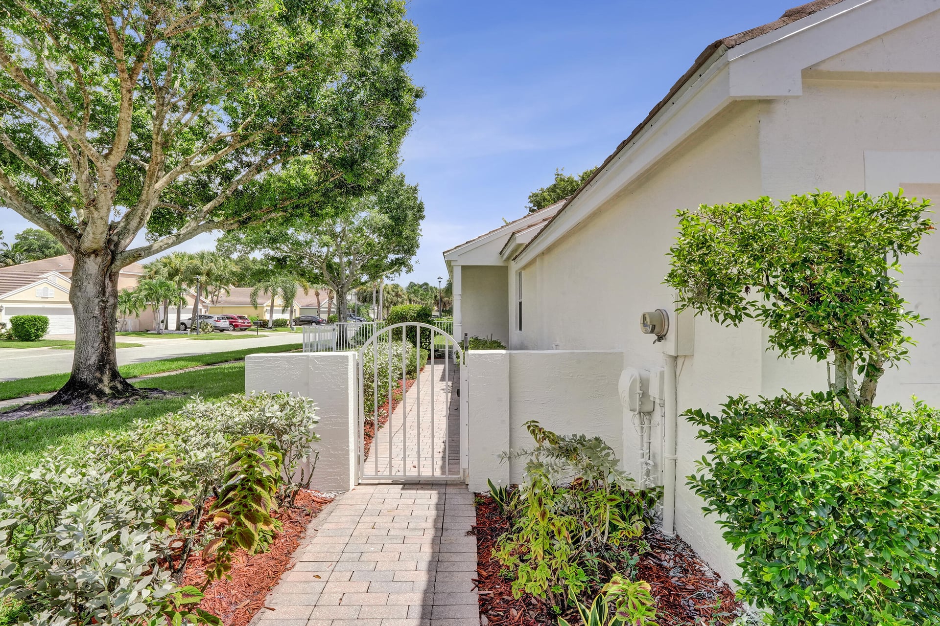  Residence photo 4