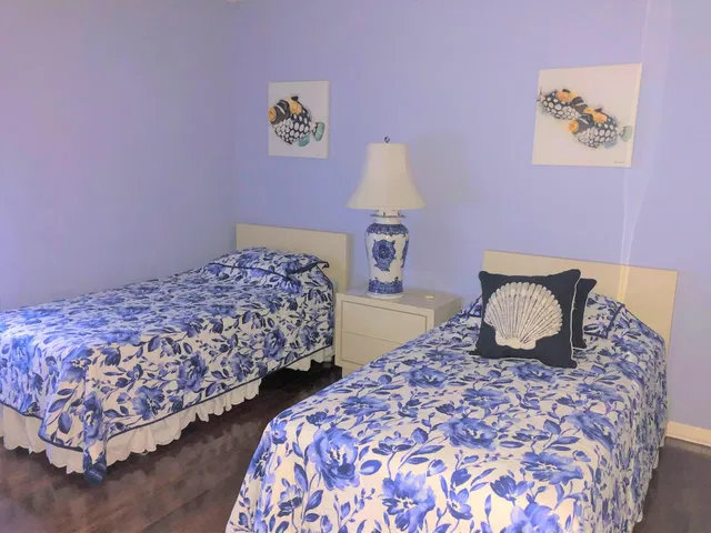 Eastpointe Country Club Unit 103 photo 18