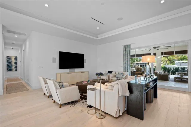  Residence photo 5
