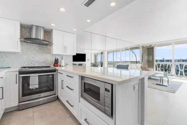 South Palm Beach Unit 7140 photo 11