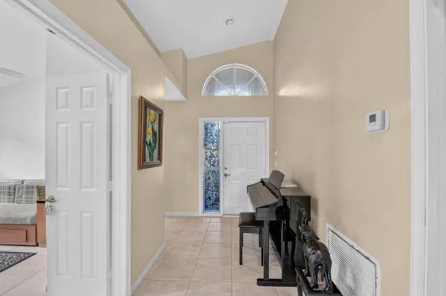  Residence photo 6