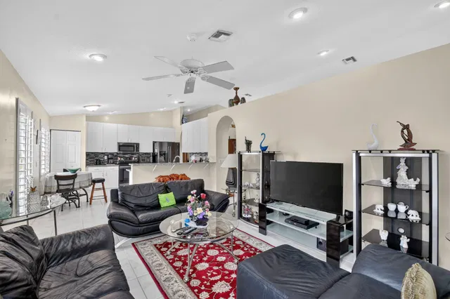  Residence photo 21