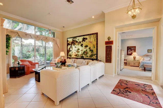  Residence photo 11