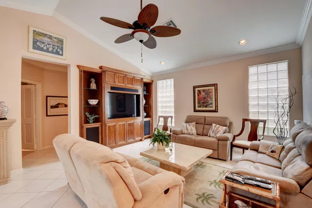  Residence photo 29