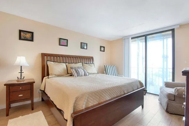 Unit 503 photo 14