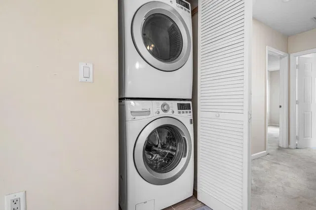 Unit A photo 23