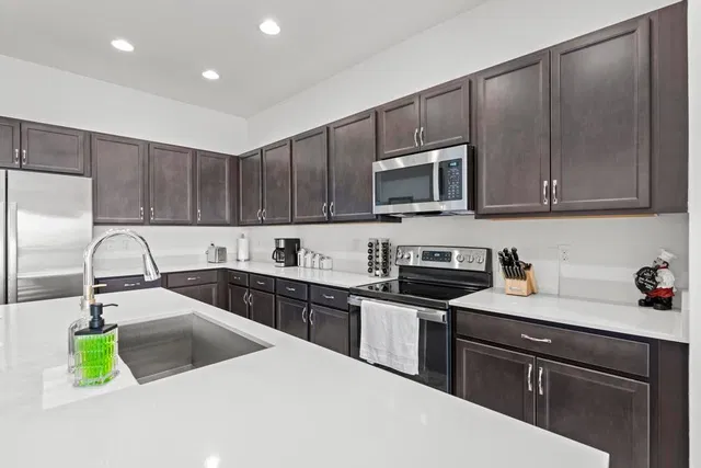 Residence photo 9
