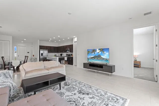 Residence photo 14