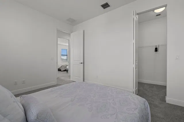 Residence photo 30