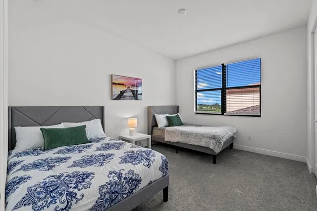 Residence photo 32