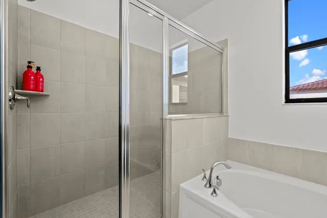 Residence photo 42