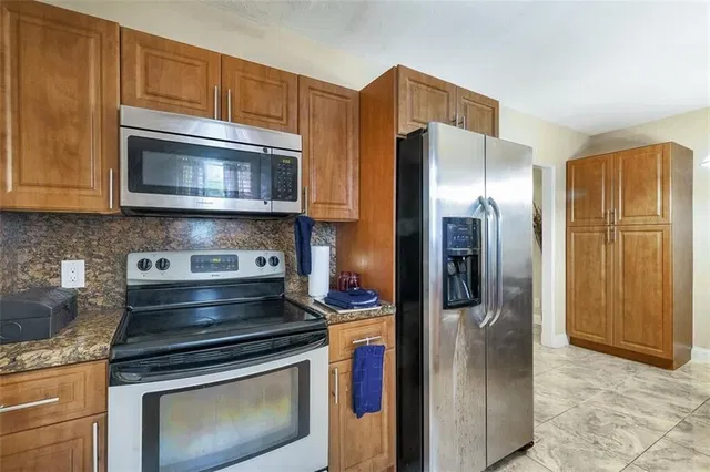 Residence photo 4