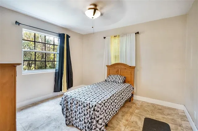 Residence photo 13