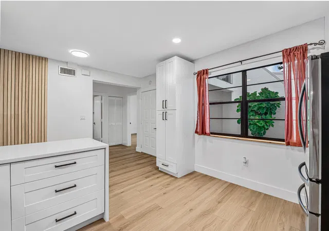 Unit 213 photo 20