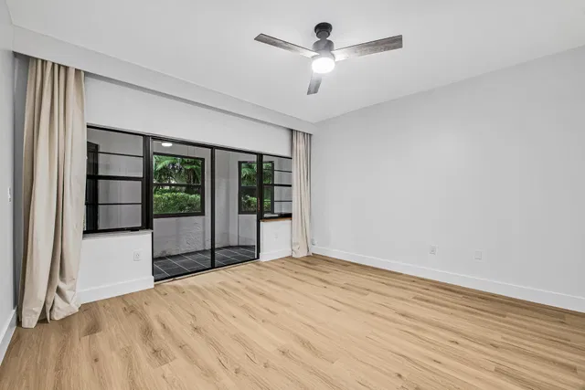 Unit 213 photo 25