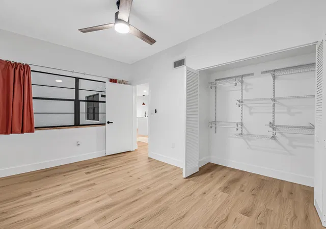 Unit 213 photo 33