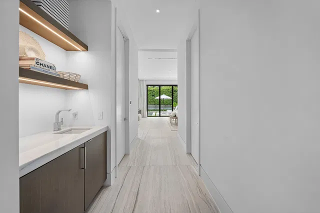 Residence photo 23