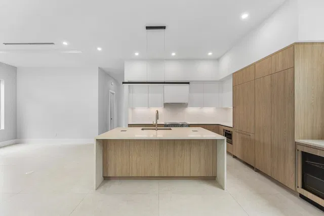 Residence photo 31