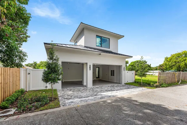 Residence photo 66