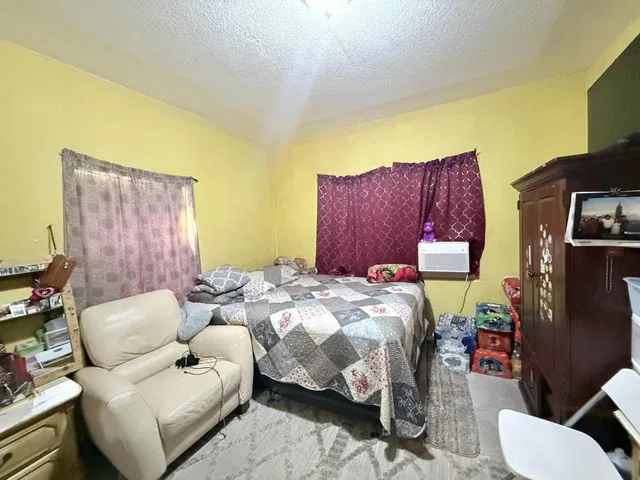 Residence photo 23