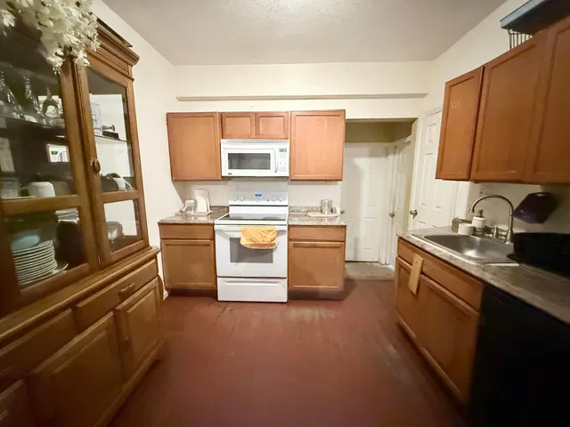 Residence photo 26