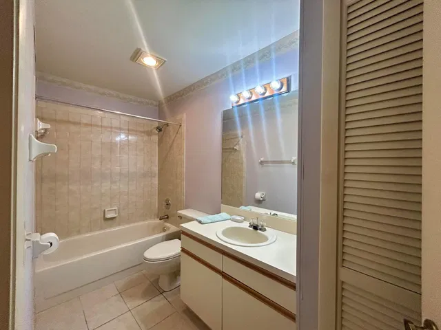 Residence photo 6