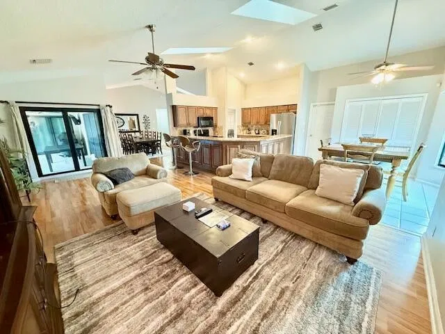 Residence photo 5