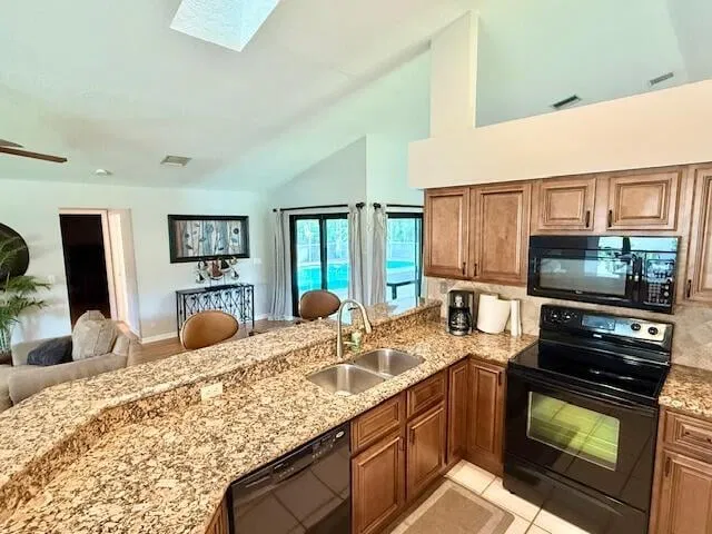  Residence photo 13
