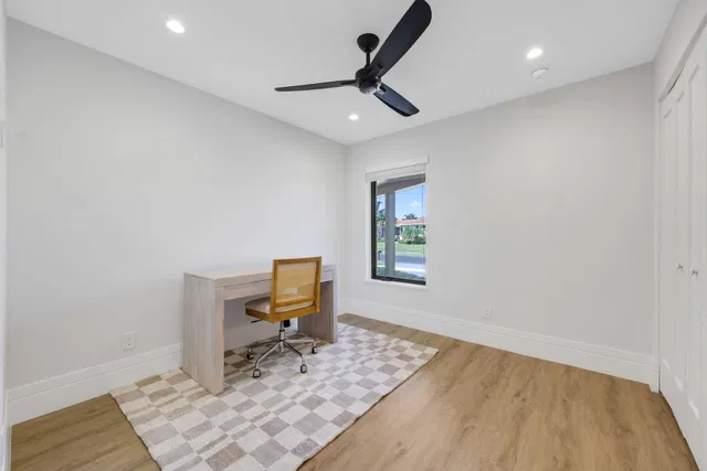 Residence photo 24