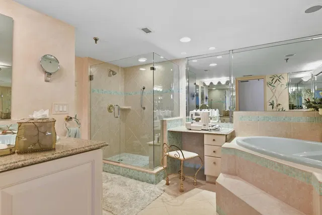 Unit 618 photo 17