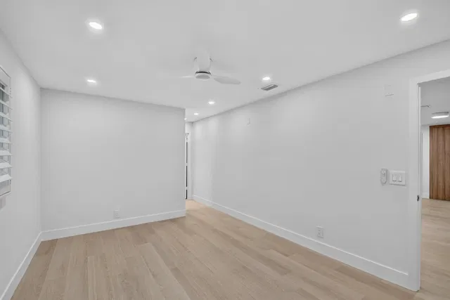 Residence photo 25