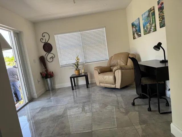 Residence photo 7
