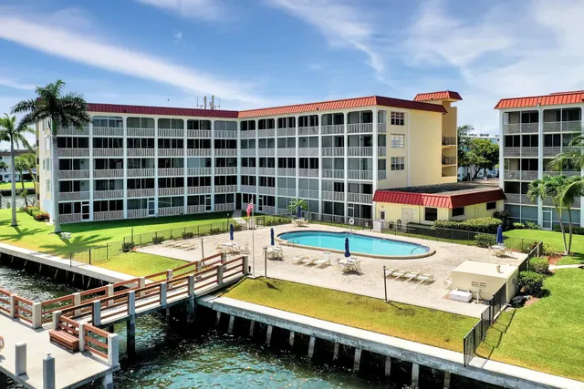 Paradise Harbour North Palm Beach Unit 408 photo 6