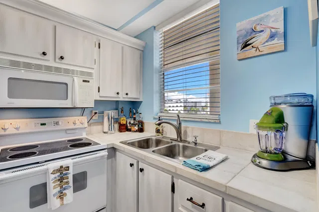 Paradise Harbour North Palm Beach Unit 408 photo 13