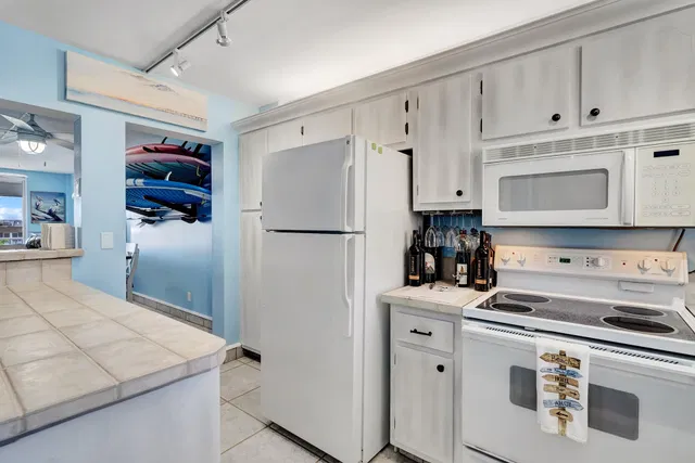 Paradise Harbour North Palm Beach Unit 408 photo 14