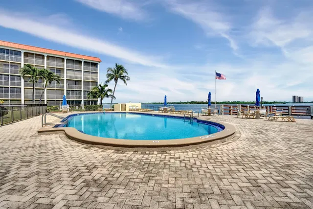 Paradise Harbour North Palm Beach Unit 408 photo 24