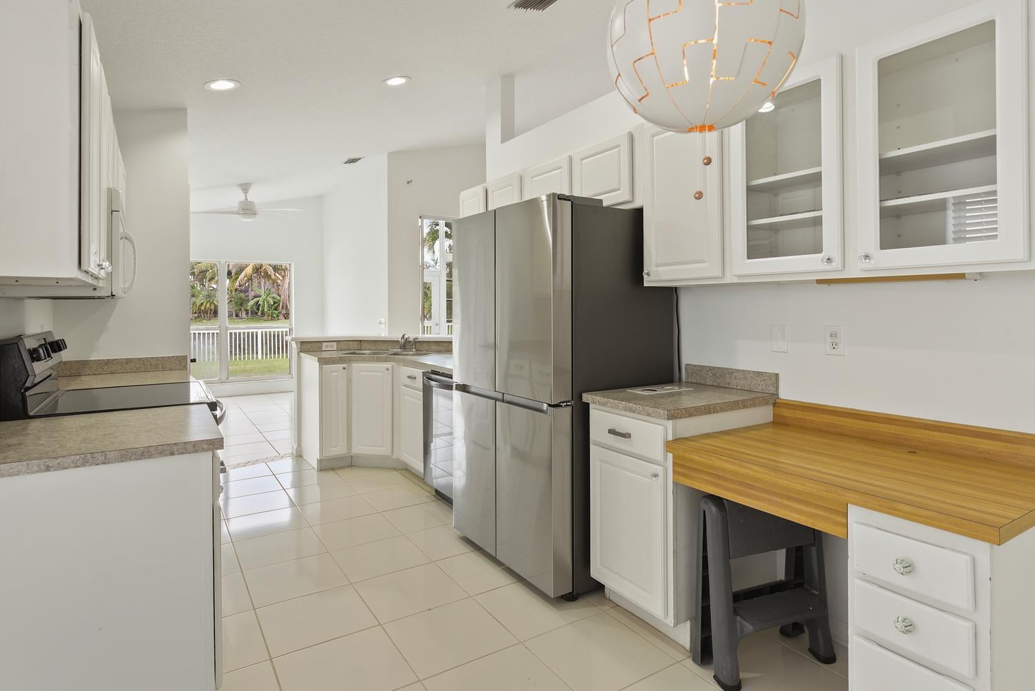 Residence photo 2