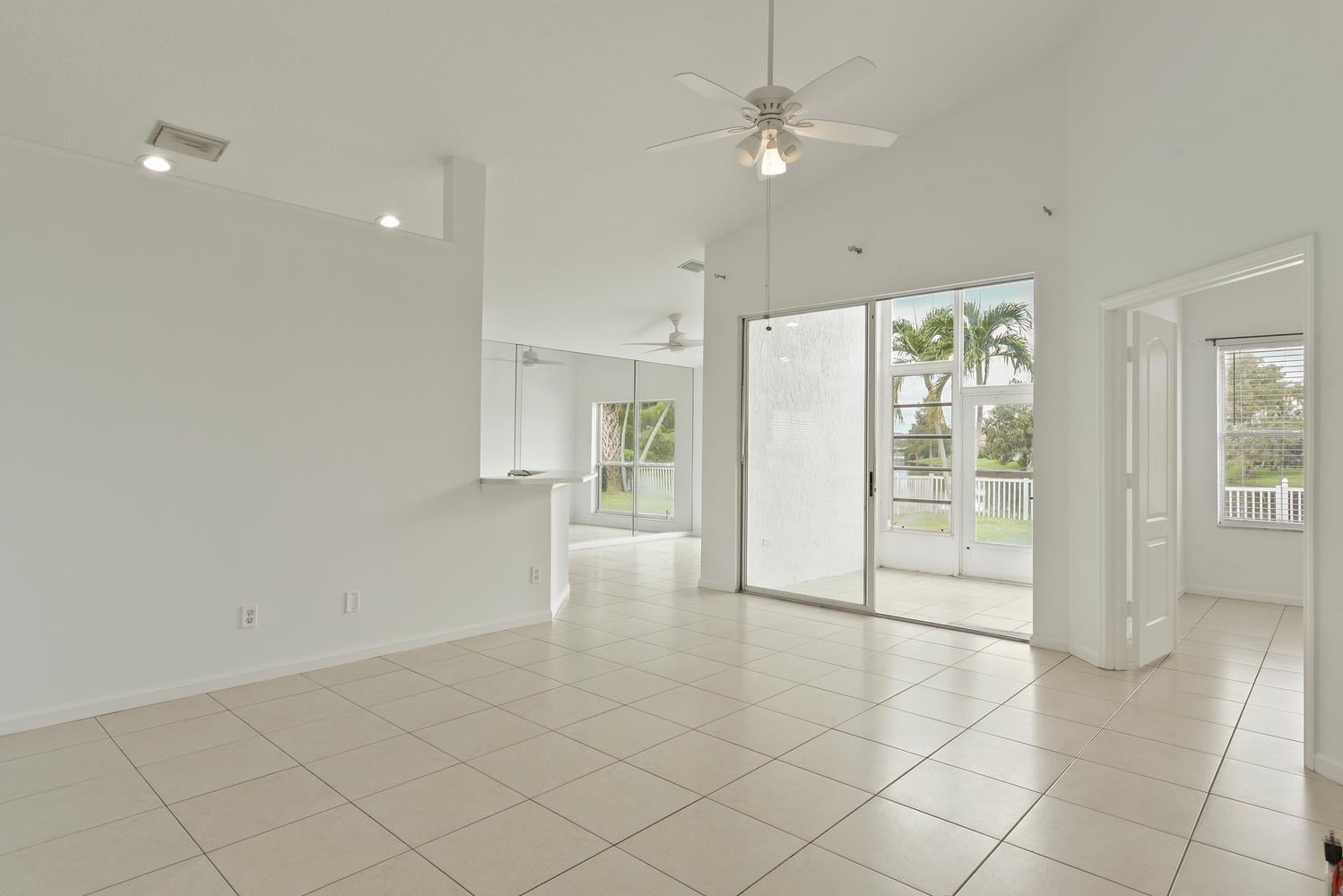 Residence photo 5