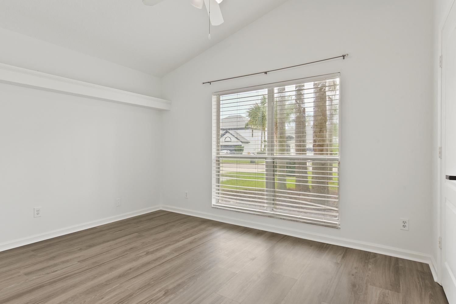 Residence photo 6